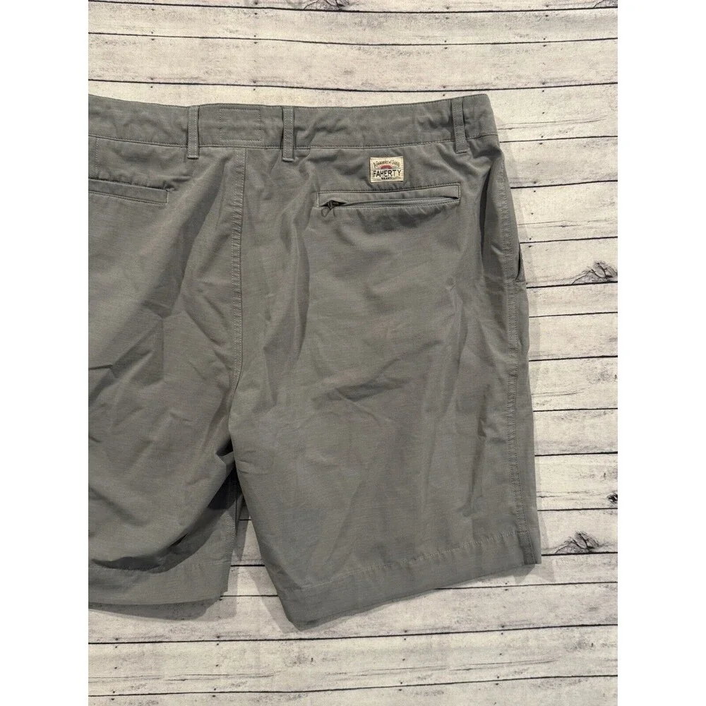 FAHERTY Mens All Day Shorts Sz 38 Heather Gray Stretch Drawstring Zip Pocket